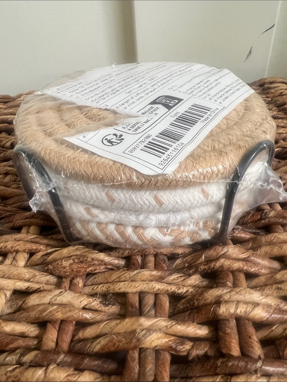 Natural Rope Coaster Set with Black Holder - White & Tan